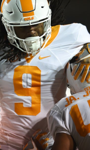 Bowl worthy: Vanderbilt upsets No. 24 Tennessee, 45-35
